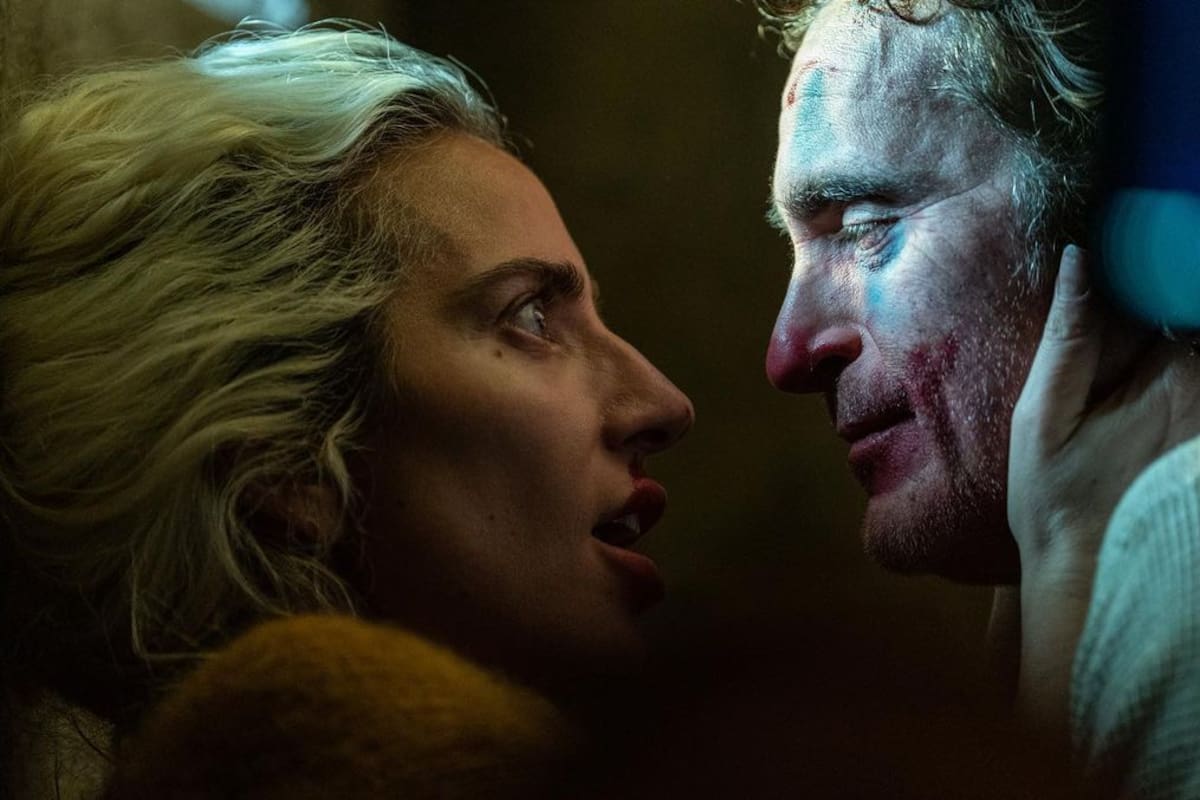 Lady Gaga junto a Joaquin Phoenix, caracterizados como Harley Quinn y el Guasón, en un adelanto de la secuela de Joker