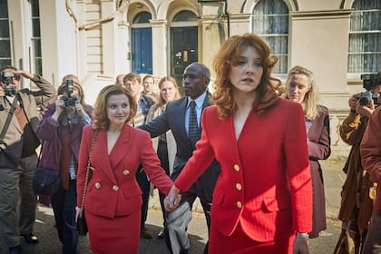 "Lady Jane", la serie sobre la vida de la asistente de la duquesa de York. Con Mia McKenna-Bruce como Jane Andrews y Natalie Dormer como Sarah Ferguson