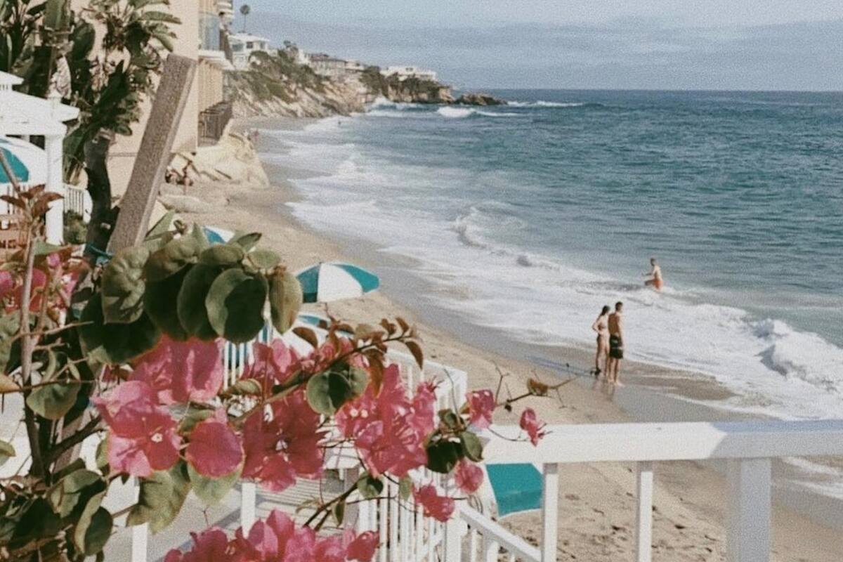 Laguna Beach está aproximadamente a una hora en coche desde Los Ángeles