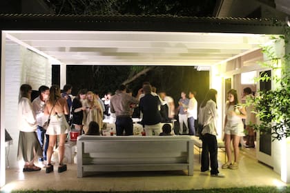 Laguna Blanca volvió a ser sede de múltiples encuentros de amigos antes de las fiestas