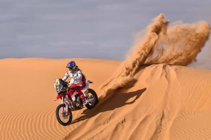 Laia Sanz quedó en la decimoquinta posición de la sexta etapa (motos).