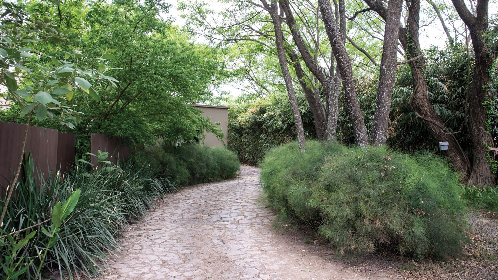 Piedra en el jardín.