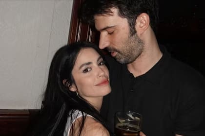 Lali Espósito anunció que se casa con Pedro Rosemblat