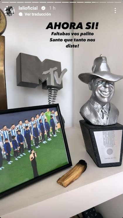 Lali Espósito armó un altar con la foto del momento en el que cantó el Himno Nacional en la apertura del final del Mundial de Qatar 2022