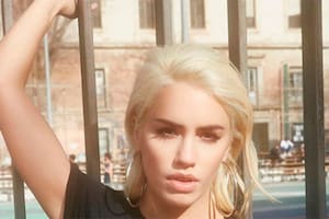Lali Espósito viajó a Madrid para seguir con las grabaciones de Sky Rojo, la serie de Netlix de los creadores de Vis a Vis y La casa de papel