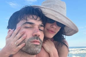 Lali Espósito y Pedro Rosemblat confirmaron su compromiso en redes