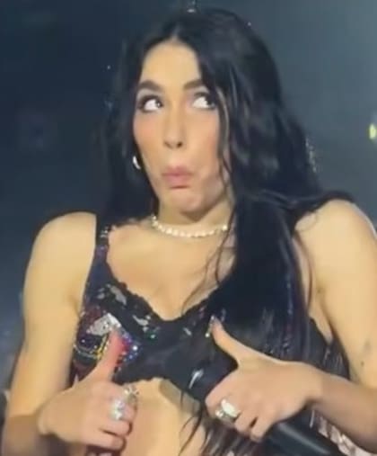 Lali, irónica contra Milei en uno de sus shows