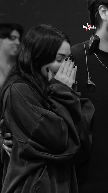 Lali se conmovió hasta las lágrimas al enterarse de que agotó las entradas de su tercer River (Foto: Instagram @atendiendoaldemonio)