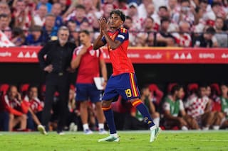 Yamal ayuda a España a ampliar su racha invicta; Gordon y Kane lideran triunfo de Inglaterra