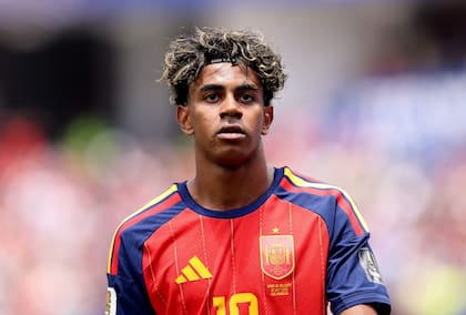 Lamine Yamal durante el duelo de España y Bélgica