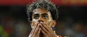 España goleó a Croacia en su regreso a casa, con un recital de Lamine Yamal y otro golazo sobre el final