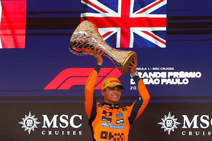 Lando Norris es uno de los corredores de F1 más destacados (Photo by Miguel Schincariol / AFP)