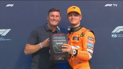 Lando Norris se quedó con la pole position y recibió su premio de Javier Zanetti, el exjugador del seleccionado argentino y cara deportiva más visible de Inter de Italia.