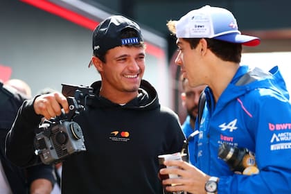 Lando Norris y Colapinto, sonrisas de hace un tiempo; el inglés se disculpó luego de pedir una sanción fuerte para el argentino