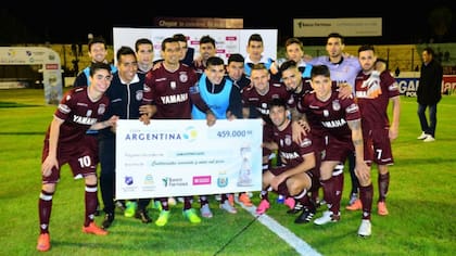 Lanús avanzó con susto en su debut en la Copa Argentina