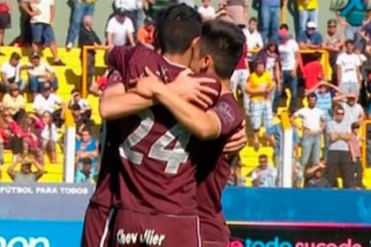 Lanús festejó ante Crucero en Misiones