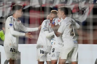 Lanús vence 1-0 a Liga de Quito y lo alcanza en liderato de grupo en Libertadores