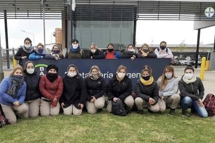 Lanzado en 2016, el Programa Mujeres del Deschalado comenzó con 27 mujeres en tareas operativas en la planta productiva que Bayer posee en Rojas. En la actualidad cuenta con un total de 194 mujeres