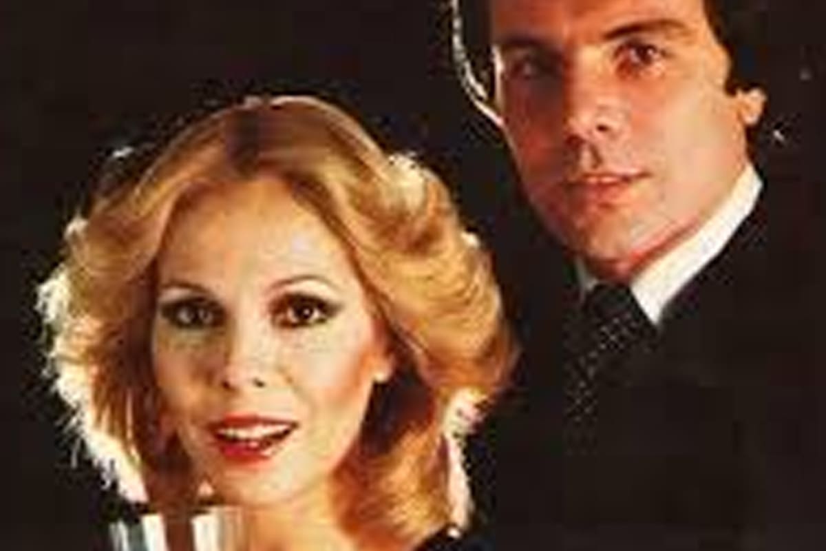 Laplace junto a Nélida Lobato, en una publicidad de whisky de finales de los 70