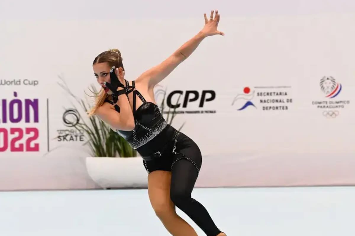 Lara Abril Bottini, de 20 años, se destaca en el patinaje artístico sobre ruedas en la disciplina danza y estudia medicina