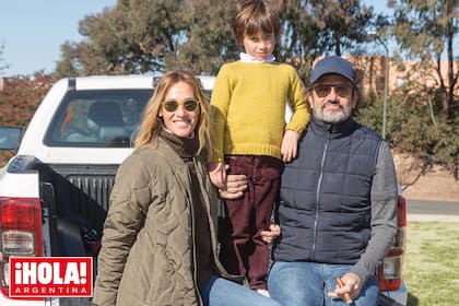 Lara Bernasconi, Federico Álvarez Castillo y su hijo Iñaki aplaudieron a los jugadores de los cuatro equipos. “A través del juego y en un marco deportivo, encontré el camino perfecto para dar a conocer mi marca, Rum Rum, inspirada en mi hijo”, contó Lara.