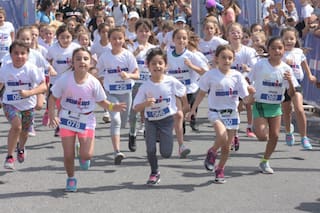 Mastromarino y su hija corrieron el Ironkids, en la previa del Ironman