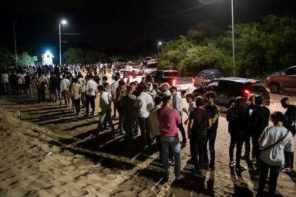 Largas filas para ingresar a la fiesta masiva que se hizo en Boutique anoche
