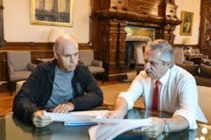 Alberto Fernández junto a Larreta, durante la cuarentena, cuando lo llamaba "amigo"