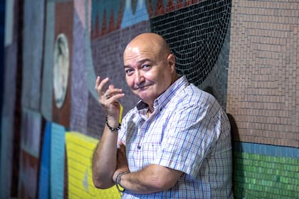 Larry de Clay, feliz con el personaje que interpreta en el Teatro San Martín, en la puesta de Cyrano que encabeza su amigo el Puma Goity