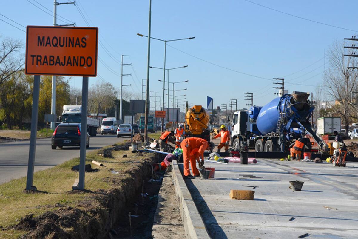 Las 343 obras públicas que sobrevivieron a la motosierra