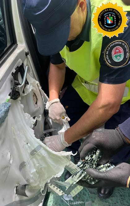 Las 38.005 pastillas de Rohypnol estaban ocultas en diversos sectores de un automóvil