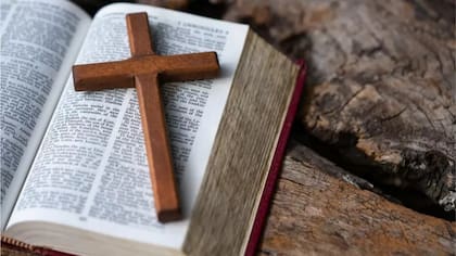 Las actividades en contra de las religiones puede afectar su naturalización