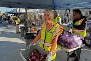 Las actividades están coordinadas por el Central California Food Bank, principal red de ayuda alimentaria regional