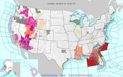 Las advertencias de calor (naranja) y alertas por calor excesivo (violeta) en EE.UU.