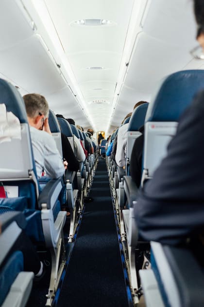Las aerolíneas reducen los precios a medida que se acerca la fecha del vuelo (Foto ilustrativa: Unsplash)