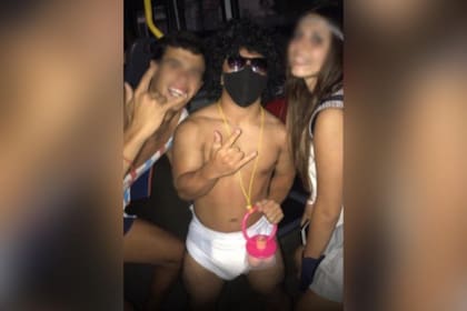 Las agencias que ofrecen este tipo de servicio aseguran que en esta época del año pueden hacer tres o cuatro "shows" por noche