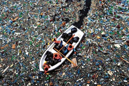 Las aguas están sufriendo con gravedad el impacto de los desechos plásticos