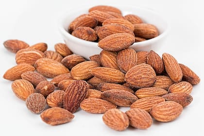 Las almendras estimulan la actividad cerebral y mejora la memoria