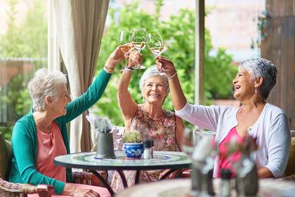 Las amistades proporcionan beneficios para la salud