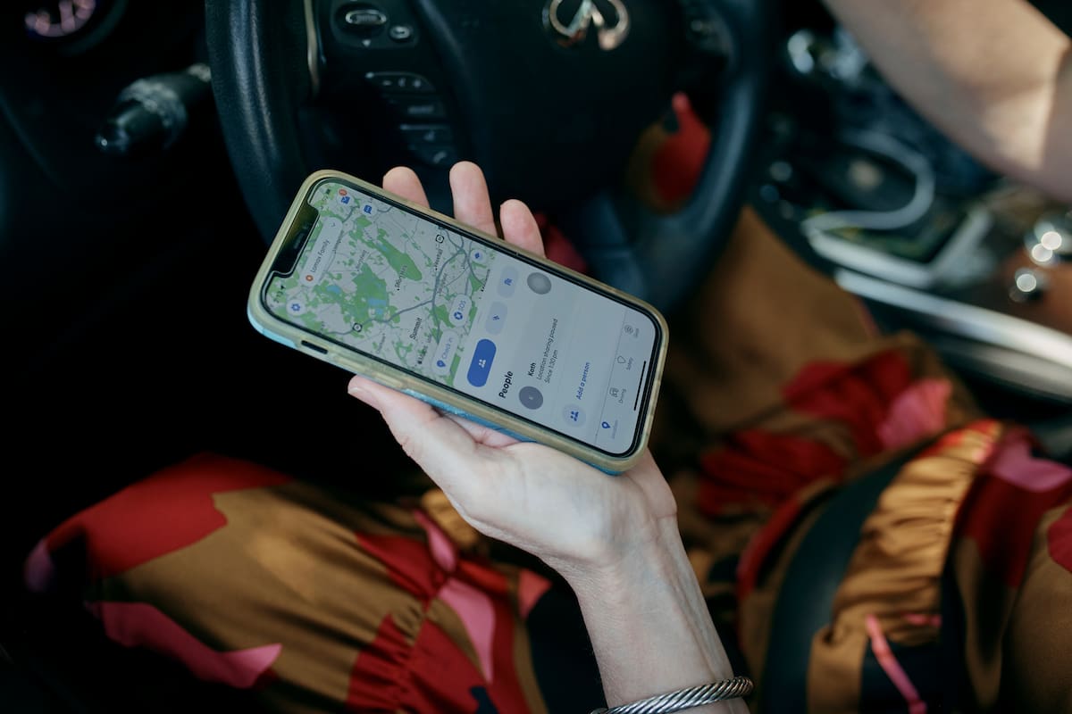 Las aplicaciones de geolocalización permiten que padres e hijos compartan su ubicación en tiempo real