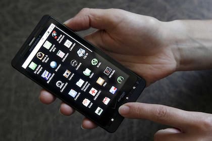 Las aplicaciones móviles, solventadas por publicidades, entrañan diversas dudas sobre el destino de los datos personales de los usuarios