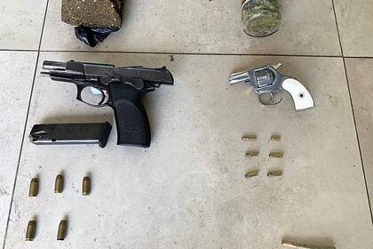 Las armas incautadas de los barrabravas de River