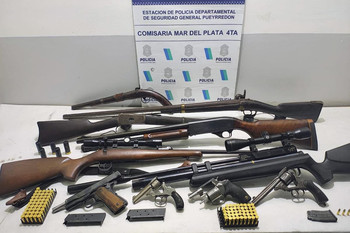 Las armas que tenía el hombre en su hogar