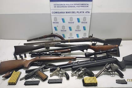 Las armas que tenía el hombre en su hogar
