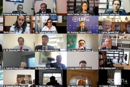 Las audiencias se desarrollan de manera virtual; Cristina Kirchner está junto con su abogado, Carlos Berarldi