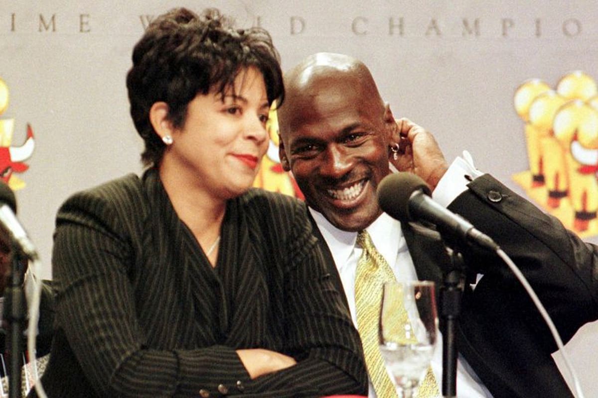 Las ausencias en The Last Dance: Karl Malone, Byron Russell, Juanita Vanoy y Luc Longley. uanita Vanoy vio de cerca cómo Michael Jordan se convertía en una leyenda del básquet.