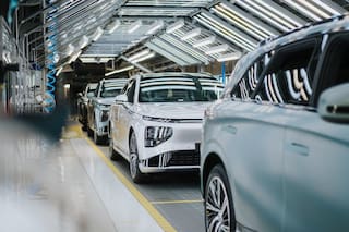 El ambicioso plan de China para instalar fábricas... fuera de China