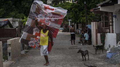 Las autoridades cubanas habilitaron refugios en el oeste de Cuba (Crédito: Captura de video/Univision)