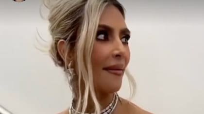 Las autoridades de EE.UU. dijeron que Kim Kardashian recibió US$250.000 por promocionar una controvertida criptomoneda sin declarar que le habían pagado por ello