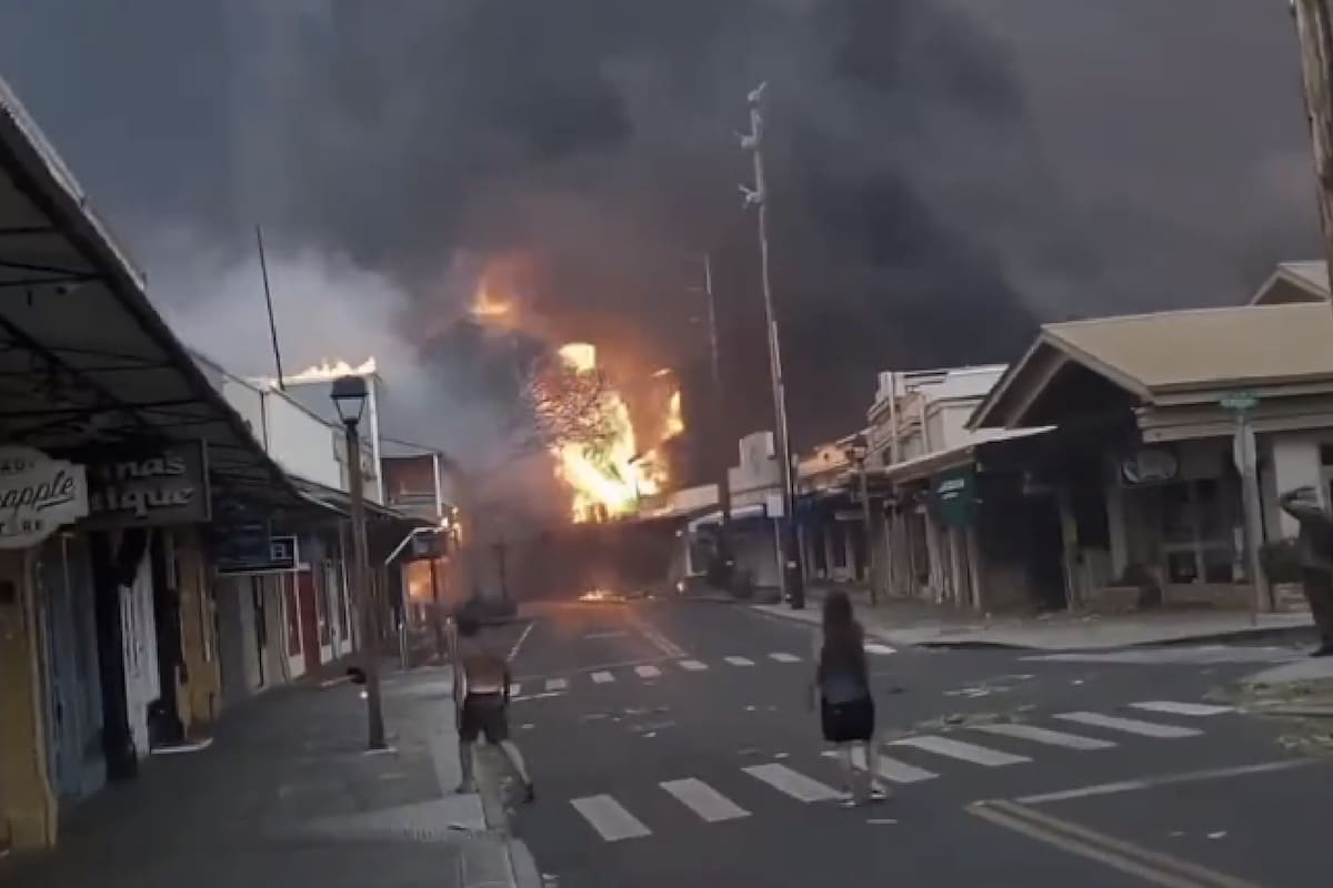 Las autoridades de Hawái pidieron que se declare una emergencia nacional por los incendios